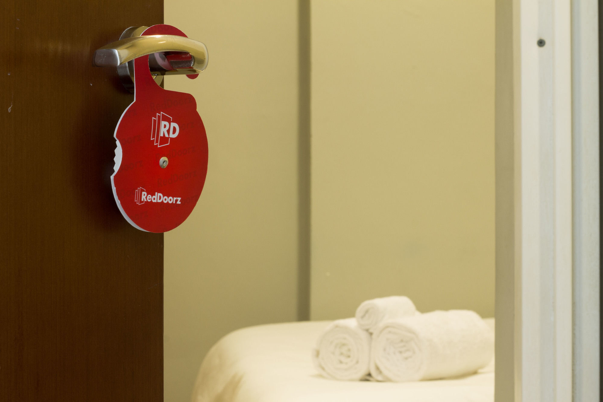 Reddoorz Plus @ Karet Setiabudi Jakarta Ngoại thất bức ảnh