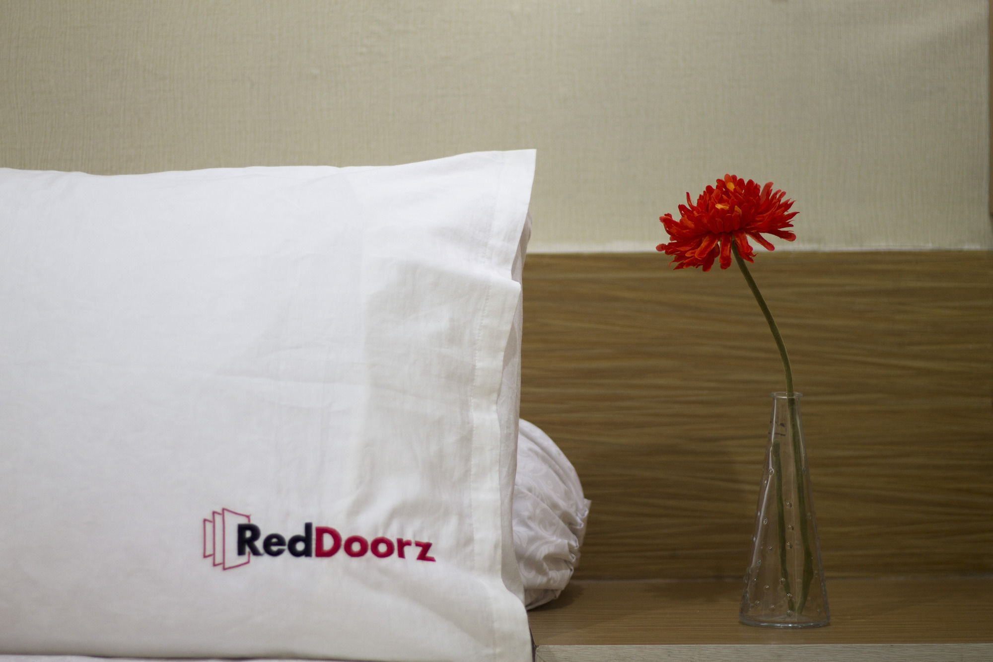 Reddoorz Plus @ Karet Setiabudi Jakarta Ngoại thất bức ảnh